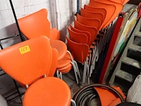 25x stapelbare kunststof stoel