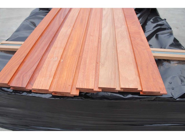 26 m² padouk gevelbekleding - afbeelding 5 van  5