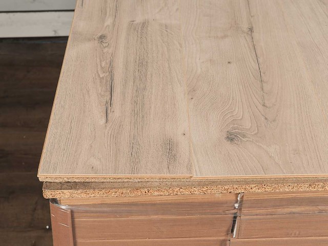 26 m2 laminaat plank - 1285 x 192 x 8 mm - afbeelding 2 van  4