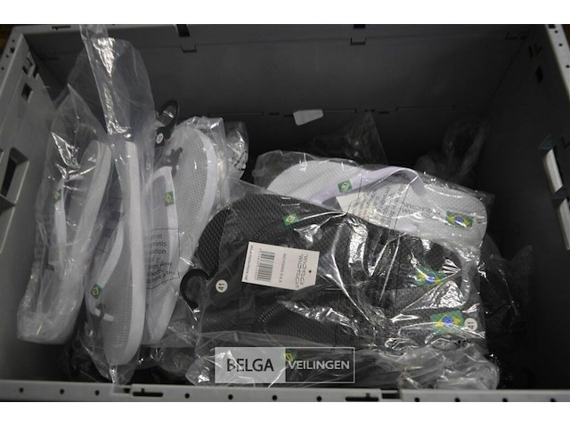 ±26 paar teenslippers div maten - afbeelding 3 van  3