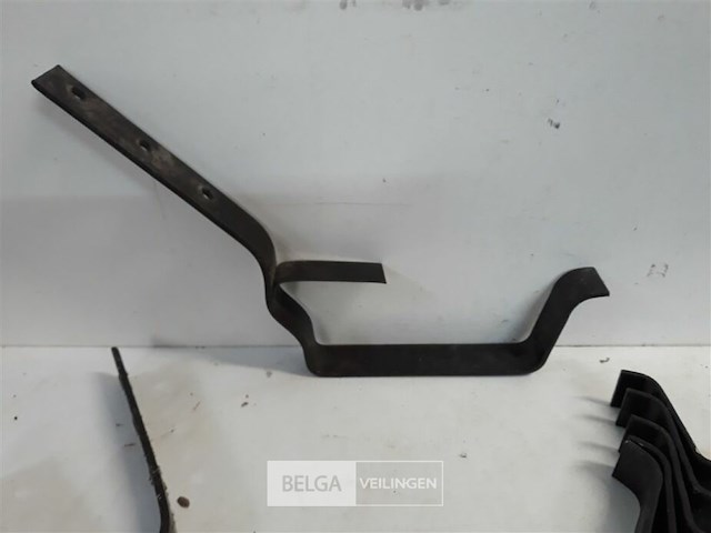 26 x beugel goot 140mm lang metaal regenafvoer - afbeelding 3 van  3