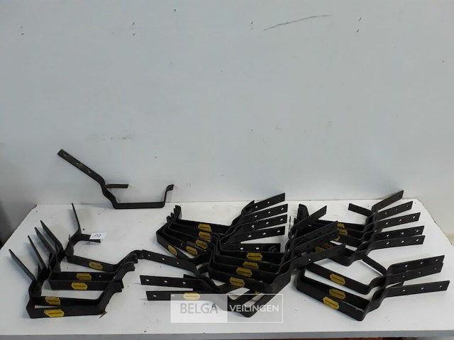 26 x beugel goot 140mm lang metaal regenafvoer - afbeelding 2 van  3