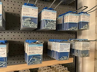 260 blisters bouten en moeren - afbeelding 4 van  9