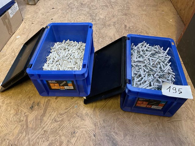 2600 slagpluggen en pluggen - afbeelding 1 van  6
