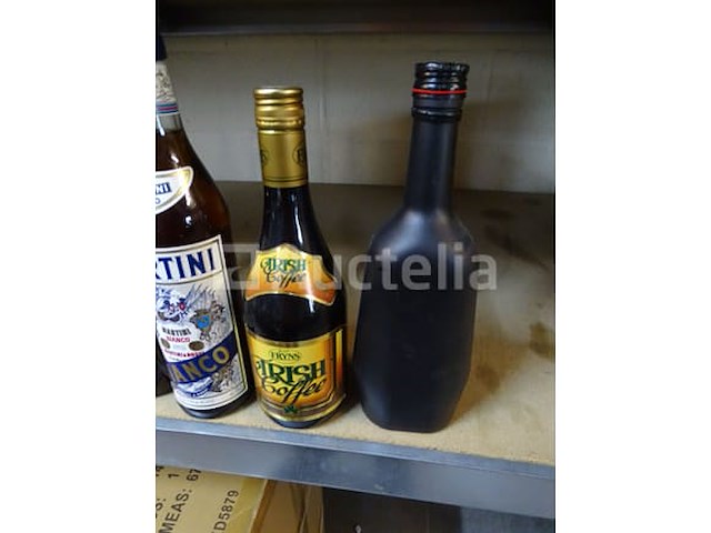 27 flessen (wijnen, sterke dranken: volle of geopende flessen - zie detail) - afbeelding 9 van  14