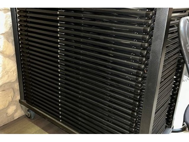 27 klapstoelen + opbergkar - afbeelding 7 van  7