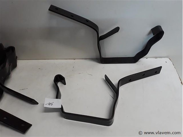 27 x beugel goot 160mm lang metaal regenafvoer - afbeelding 2 van  2