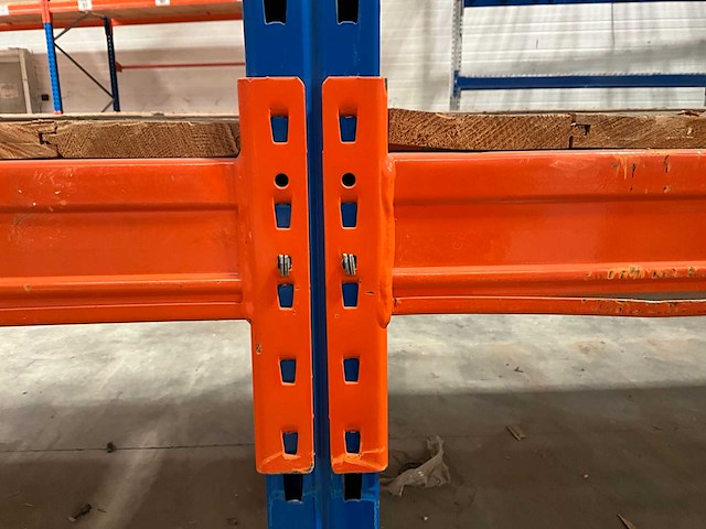 27,9m palletstelling - afbeelding 12 van  16
