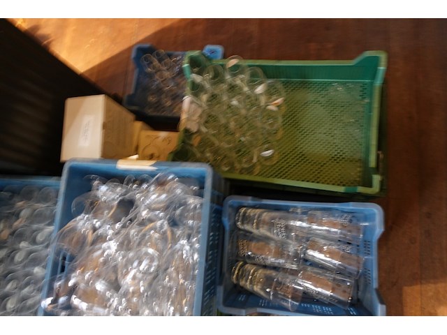 27x grijpbak inhoud glazen - afbeelding 13 van  18