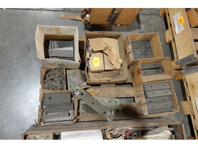 27x pallet oudijzer - afbeelding 57 van  70