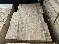 28 blokken verlijmde balsa hout