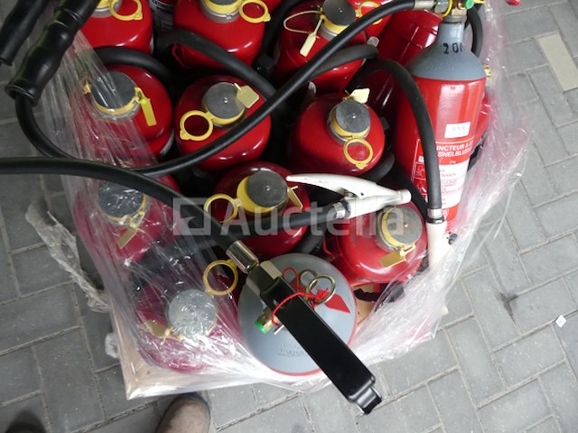 28 brandblussers - afbeelding 7 van  8