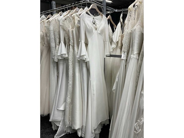 28 bruisjurken novia d’art (totaalprijs) - afbeelding 9 van  66