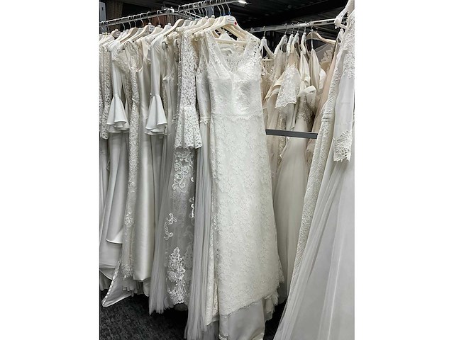 28 bruisjurken novia d’art (totaalprijs) - afbeelding 64 van  66