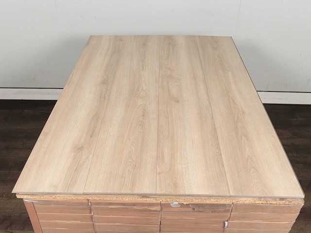 28 m2 laminaat plank watervast - 1383 x 244 x 8,5 mm - afbeelding 3 van  4