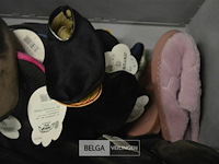 ±28 paar div huissloffen - afbeelding 2 van  3