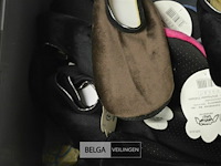 ±28 paar div huissloffen - afbeelding 3 van  3