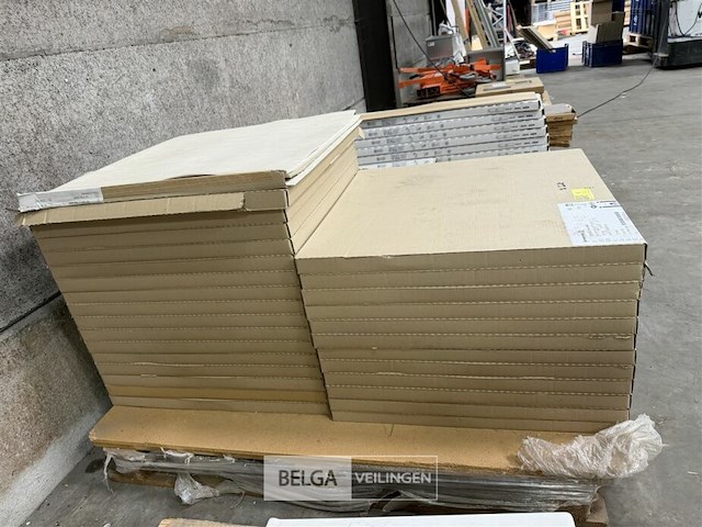 28 pakken vinyltegels armstrong - afbeelding 1 van  3