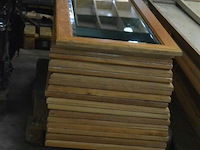 ±28 spiegels in houten kader