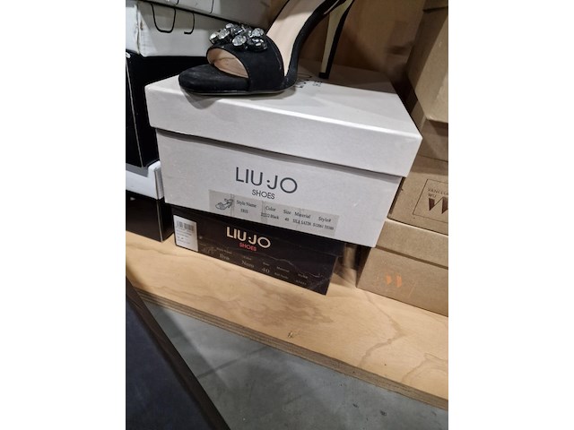 28-tal paar damesschoenen - afbeelding 6 van  8