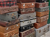28 valiezen - afbeelding 2 van  2