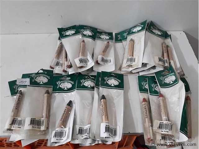 28 x paintstick 5 assorti - afbeelding 1 van  2