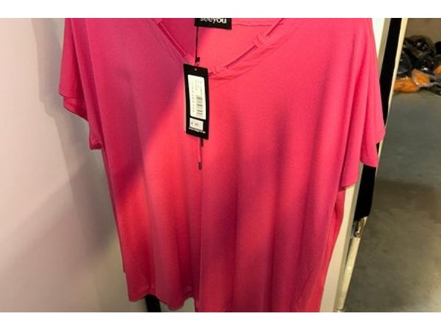 285 dames rokken, truien, blouses, t-shirt - afbeelding 7 van  14