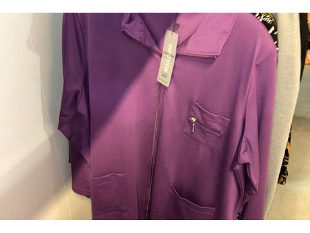 285 dames rokken, truien, blouses, t-shirt - afbeelding 9 van  14