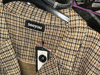 285 dames rokken, truien, blouses, t-shirt - afbeelding 12 van  14