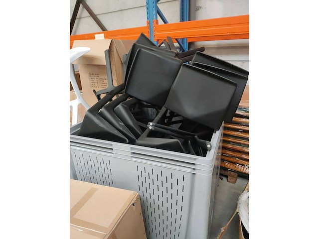 28x barstoel zwart 24 gebruikt - 4 nieuw (28x) - afbeelding 2 van  2