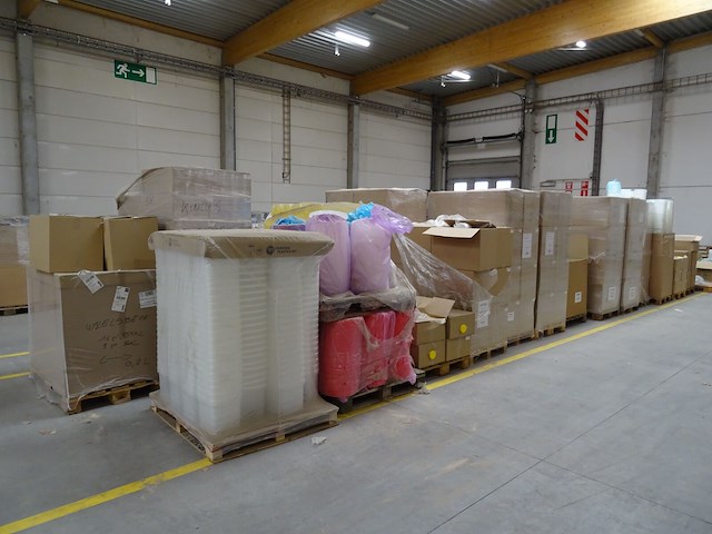 28x pallet diverse plastic potjes/emmers - afbeelding 12 van  30