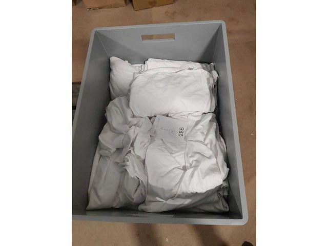 28x wit nap receptietafel gebruikt (28x) excl. bak - afbeelding 1 van  2