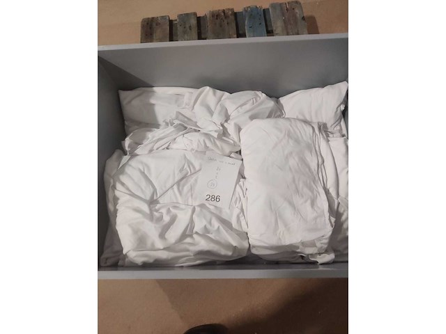 28x wit nap receptietafel gebruikt (28x) excl. bak - afbeelding 2 van  2