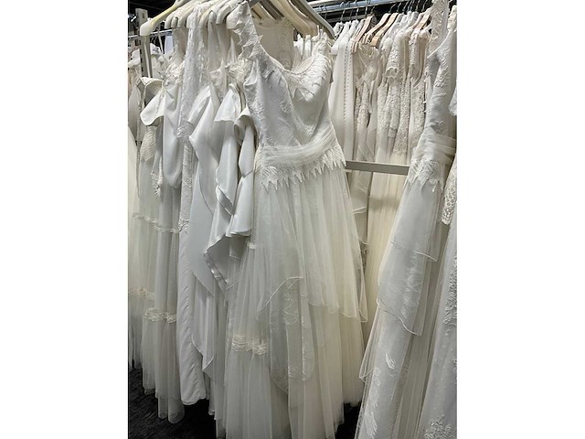 29 bruidsjurken villais (totaalprijs) - afbeelding 9 van  62