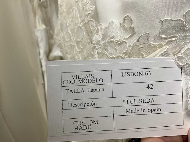 29 bruidsjurken villais (totaalprijs) - afbeelding 31 van  62