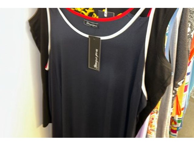 290 mouwloze damestops - afbeelding 13 van  14