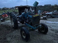 2953 fordson major oldtimer tractor - afbeelding 10 van  15