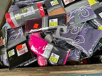 2lif palletdeal met o.a. tafellopers en display stof - afbeelding 6 van  6