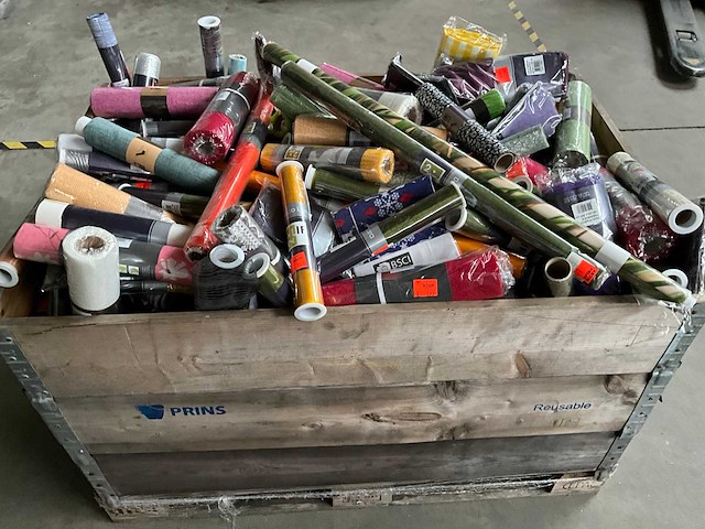 2lif palletdeal met o.a tafellopers - afbeelding 1 van  8