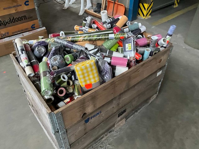 2lif palletdeal met o.a tafellopers - afbeelding 5 van  8