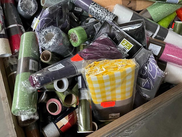 2lif palletdeal met o.a tafellopers - afbeelding 6 van  8