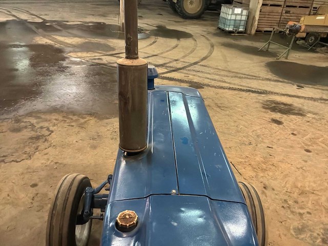 2wd landbouwtractor - afbeelding 7 van  16