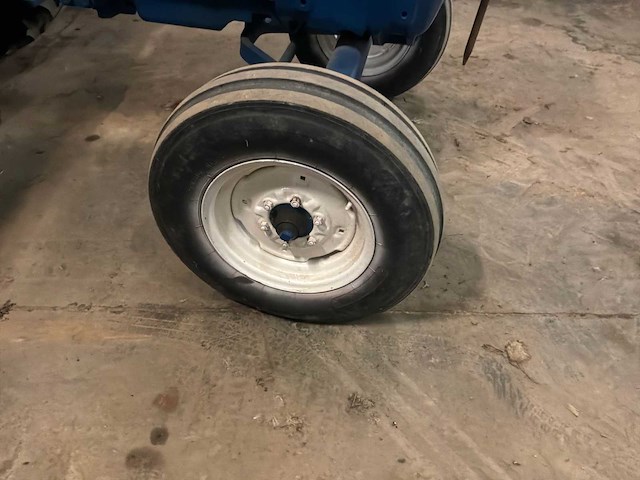 2wd landbouwtractor - afbeelding 13 van  16