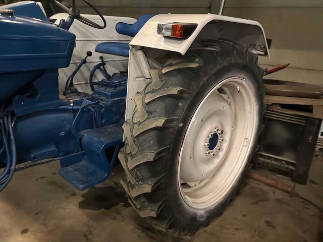 2wd landbouwtractor - afbeelding 15 van  16
