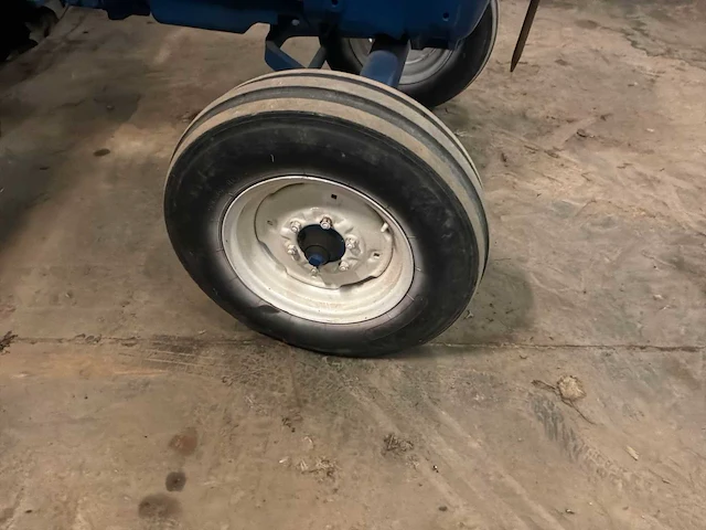 2wd landbouwtractor - afbeelding 13 van  16
