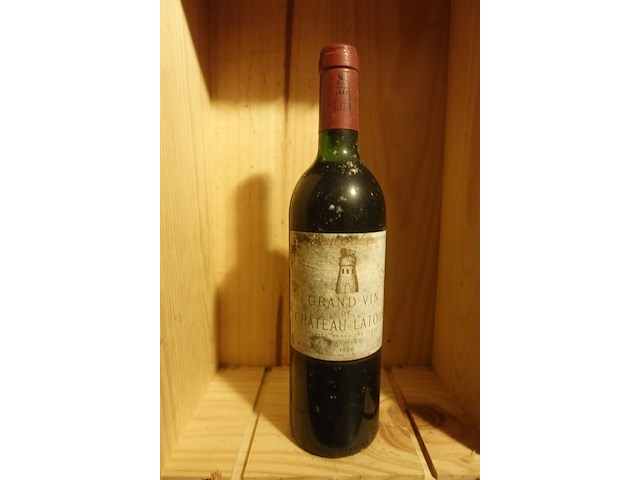 2x 75cl chateau latour 1988 - afbeelding 1 van  3