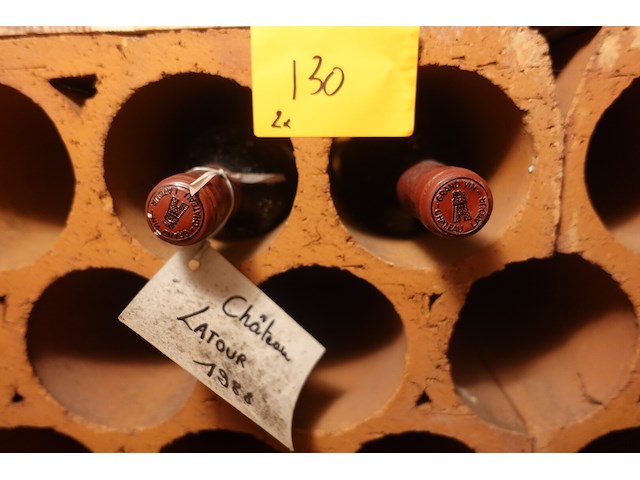 2x 75cl chateau latour 1988 - afbeelding 3 van  3