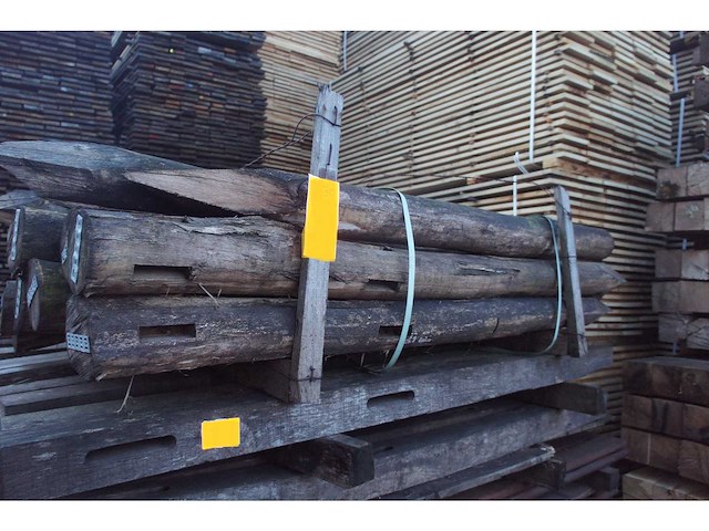 2x acacia hoekpaal - afbeelding 1 van  4