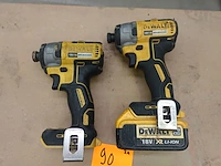 2x accu boorhamer dewalt