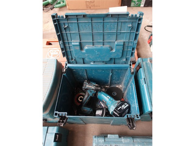 2x accu makita set - afbeelding 1 van  4